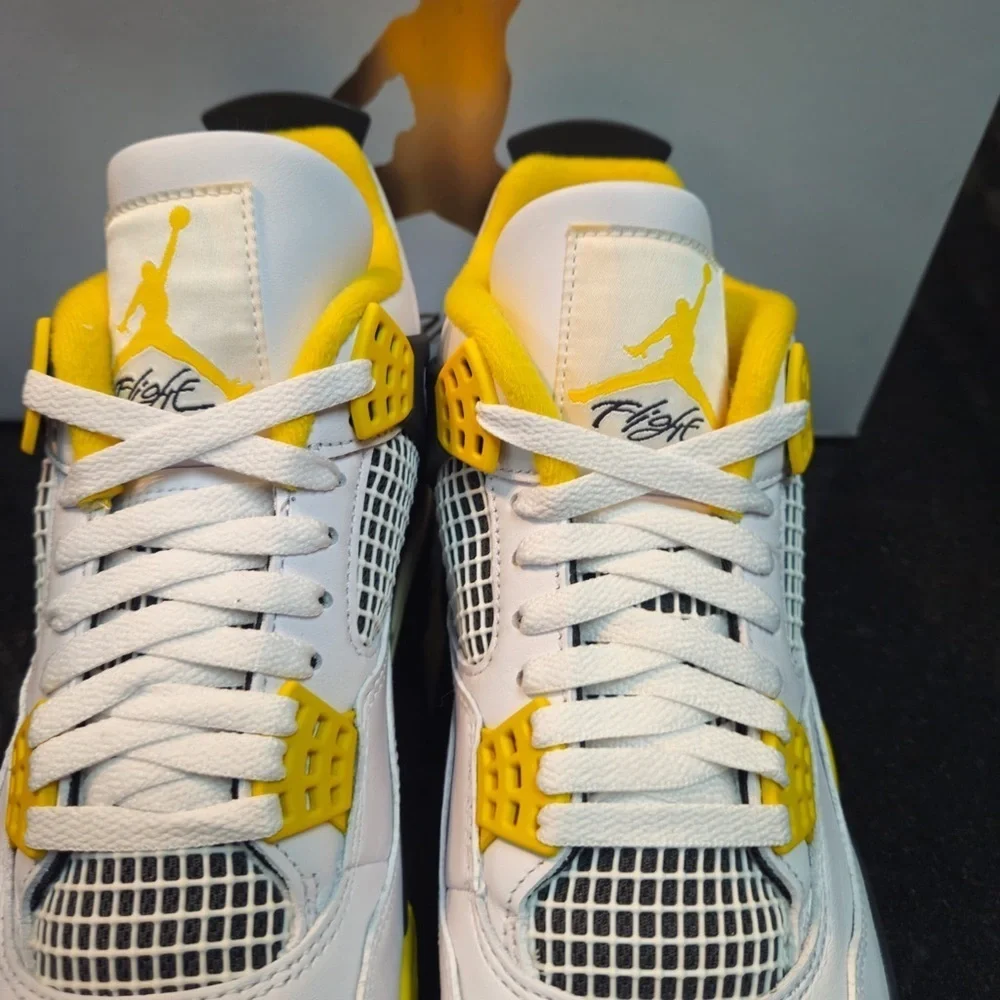 Sz Various  Wmns Air Jordan 4 Retro Vivid Sulfur W  In-hand Ships Today
